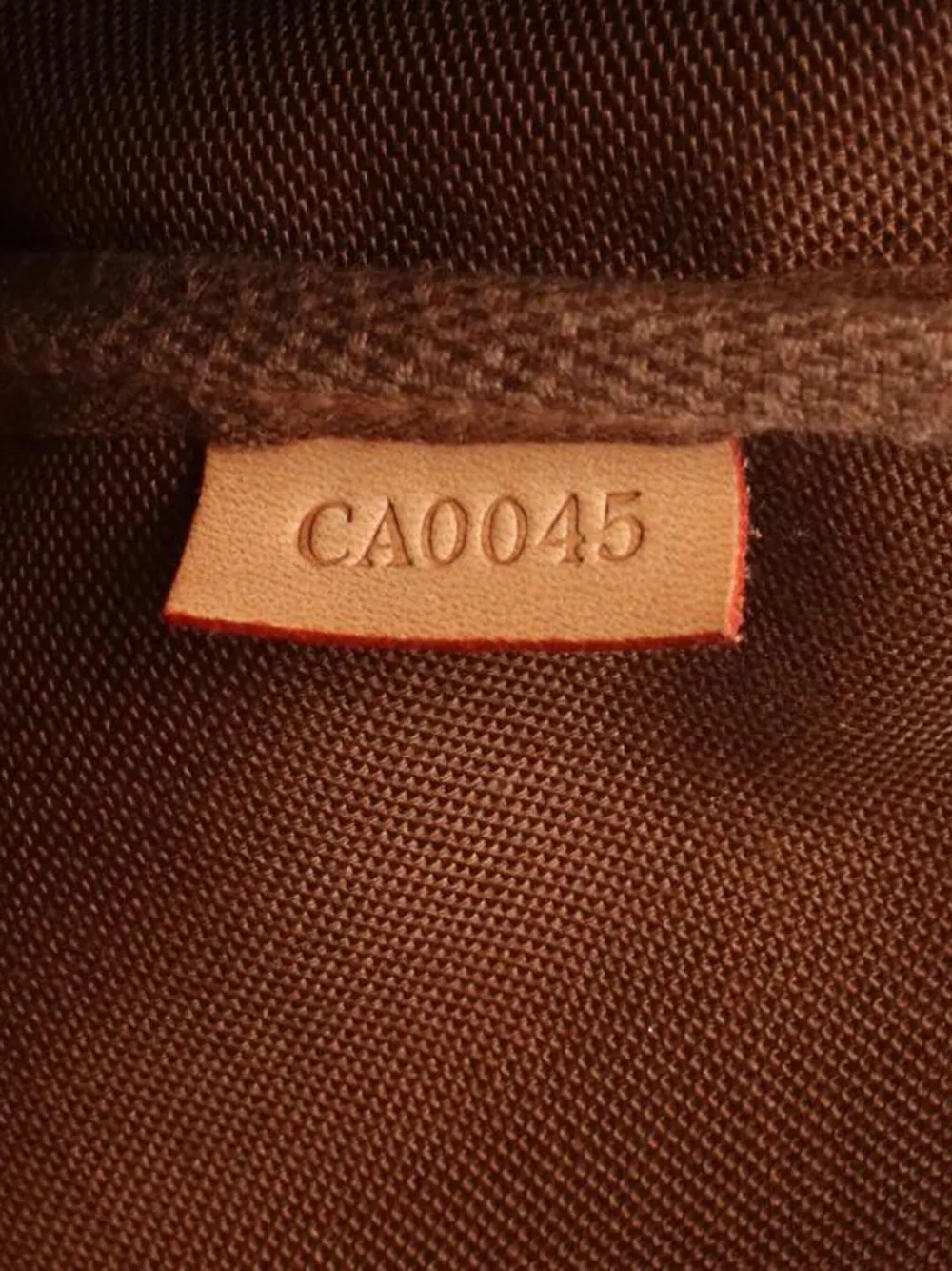 Pre-owned Louis Vuitton Monogram Shoulder Bag In Brown