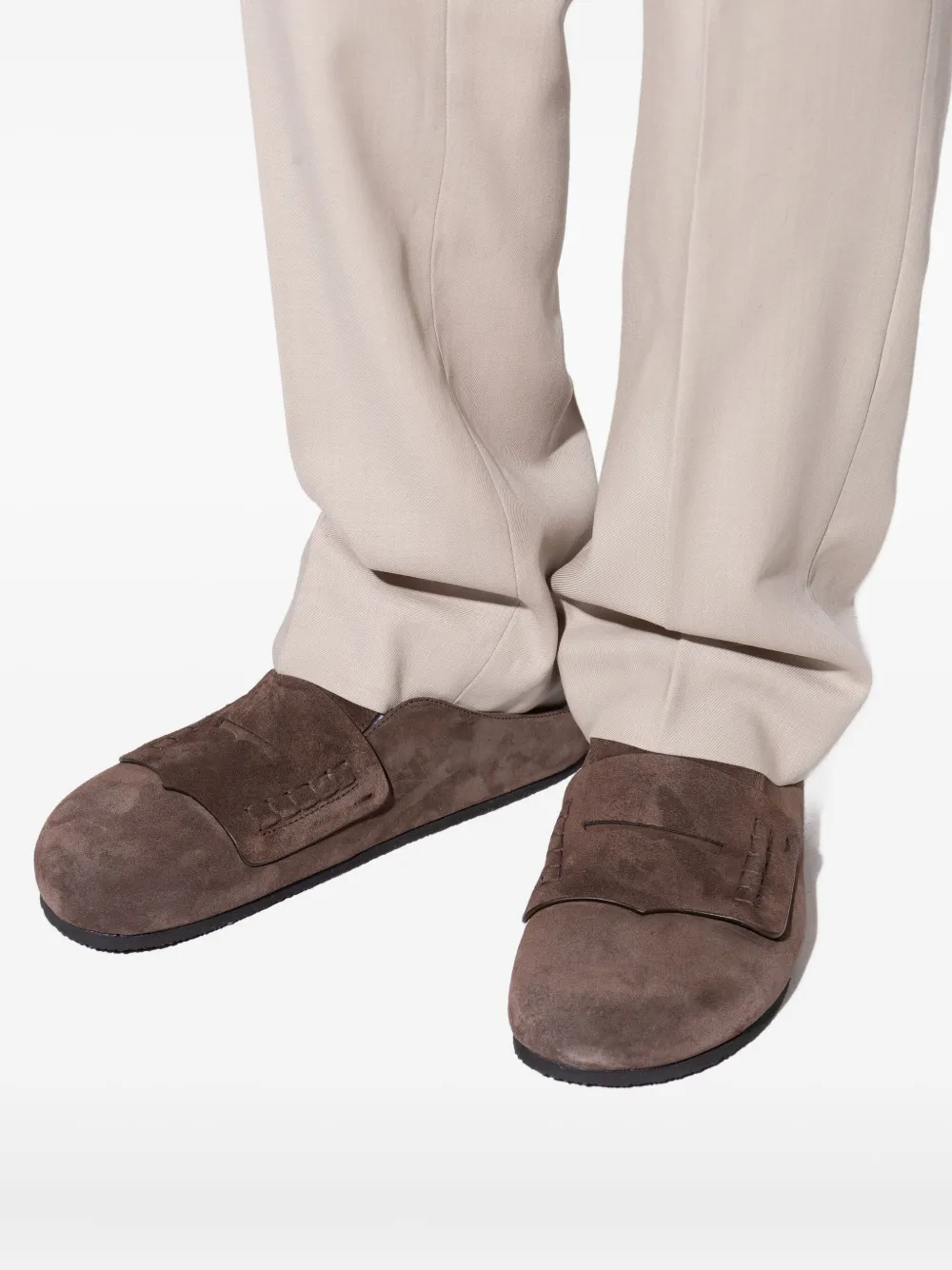 Jacquemus Suede Flat Sole Round Toe Slippers In Brown