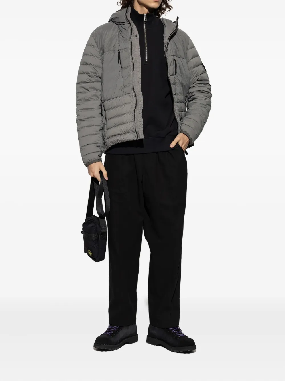 Maison Kitsuné logo-patch pants | Regular-Fit & Straight Leg Pants | Image 2