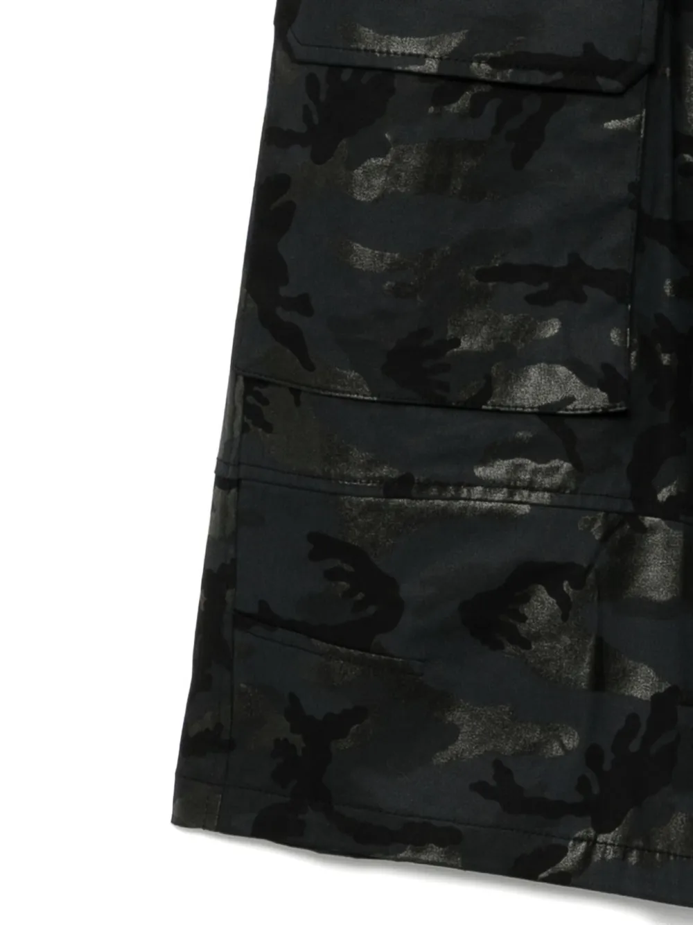Juun.J Shorts met camouflageprint Zwart