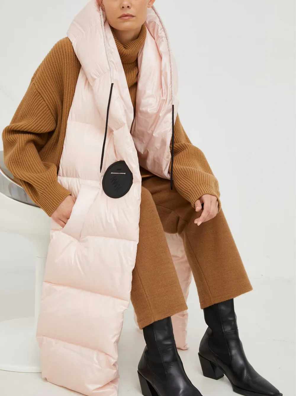  Mmc Studio Padded Scarf - Pink 
