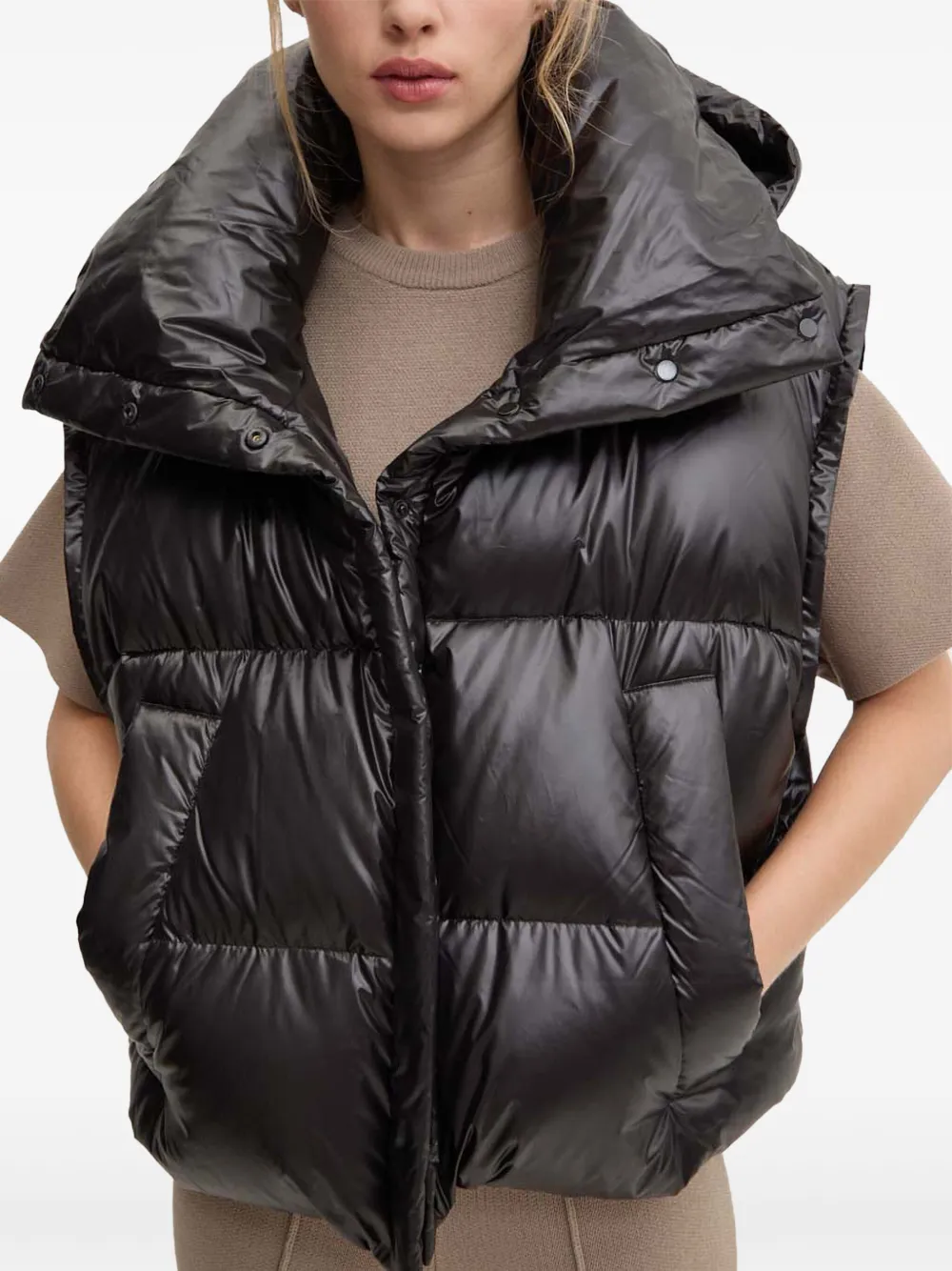 Mmc Studio Rafo Padded Hooded Jacket In Black