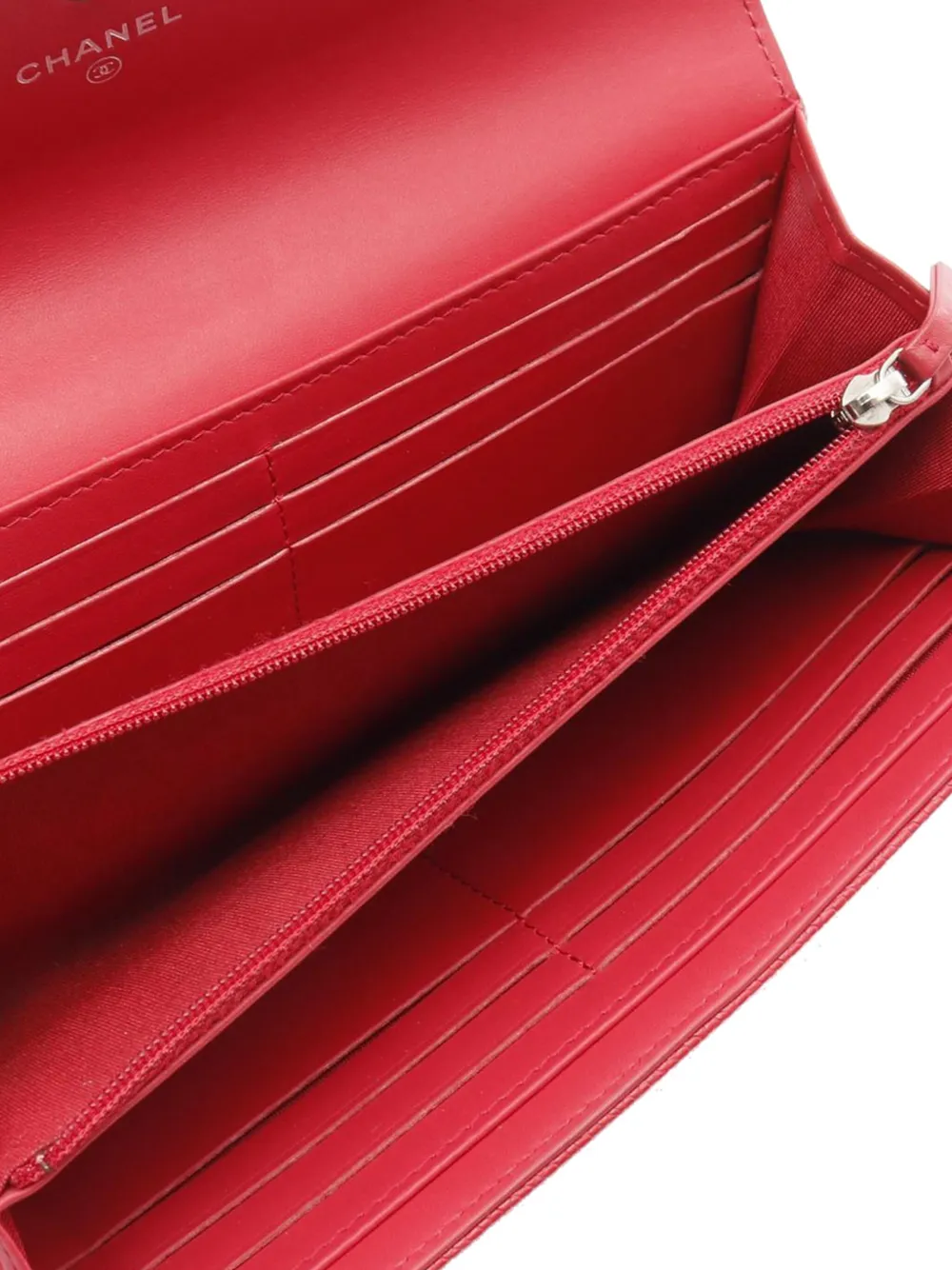 Pre-owned Chanel 2016-2017 Cc Caviar Flap Wallet Long Wallets In Red