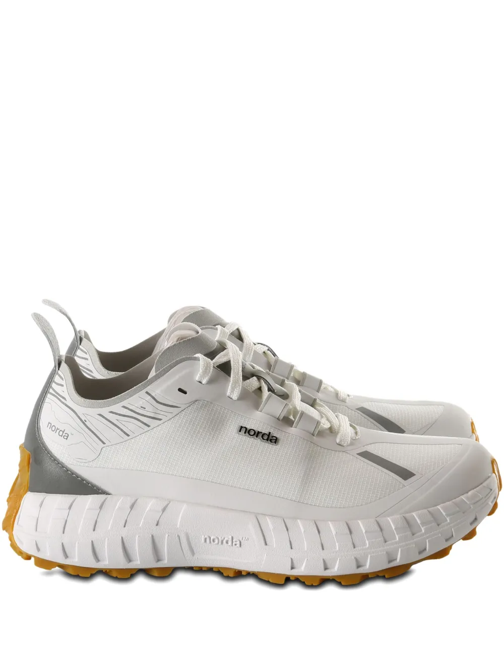 Norda 001a Trainers In White