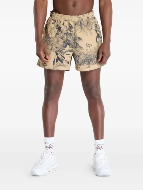 Nike shorts con pretina elástica y estampado floral