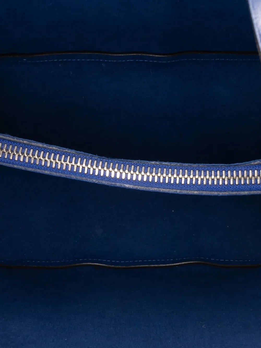 Pre-owned Louis Vuitton 2018 Epi Neonoe Mm Bucket Bag In Blue