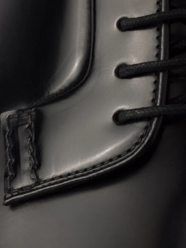 Prada レースアップ レザーシューズ | ブラック | FARFETCH JP