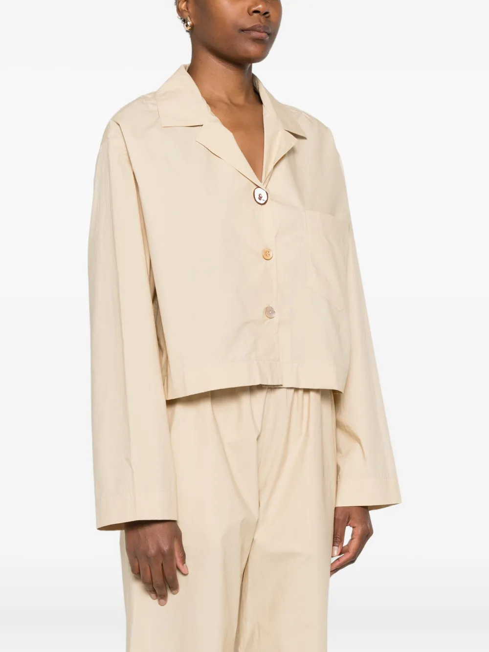 Nanushka blouse met opgestikte zak Beige