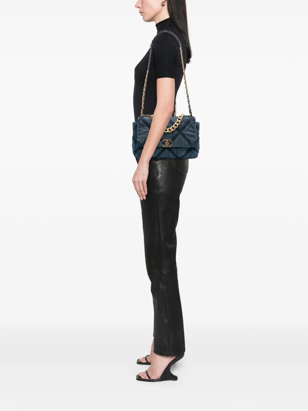 CHANEL Pre-Owned 2021-2025 Large Denim 19 Flap satchel | Pre-Owned | Image 2