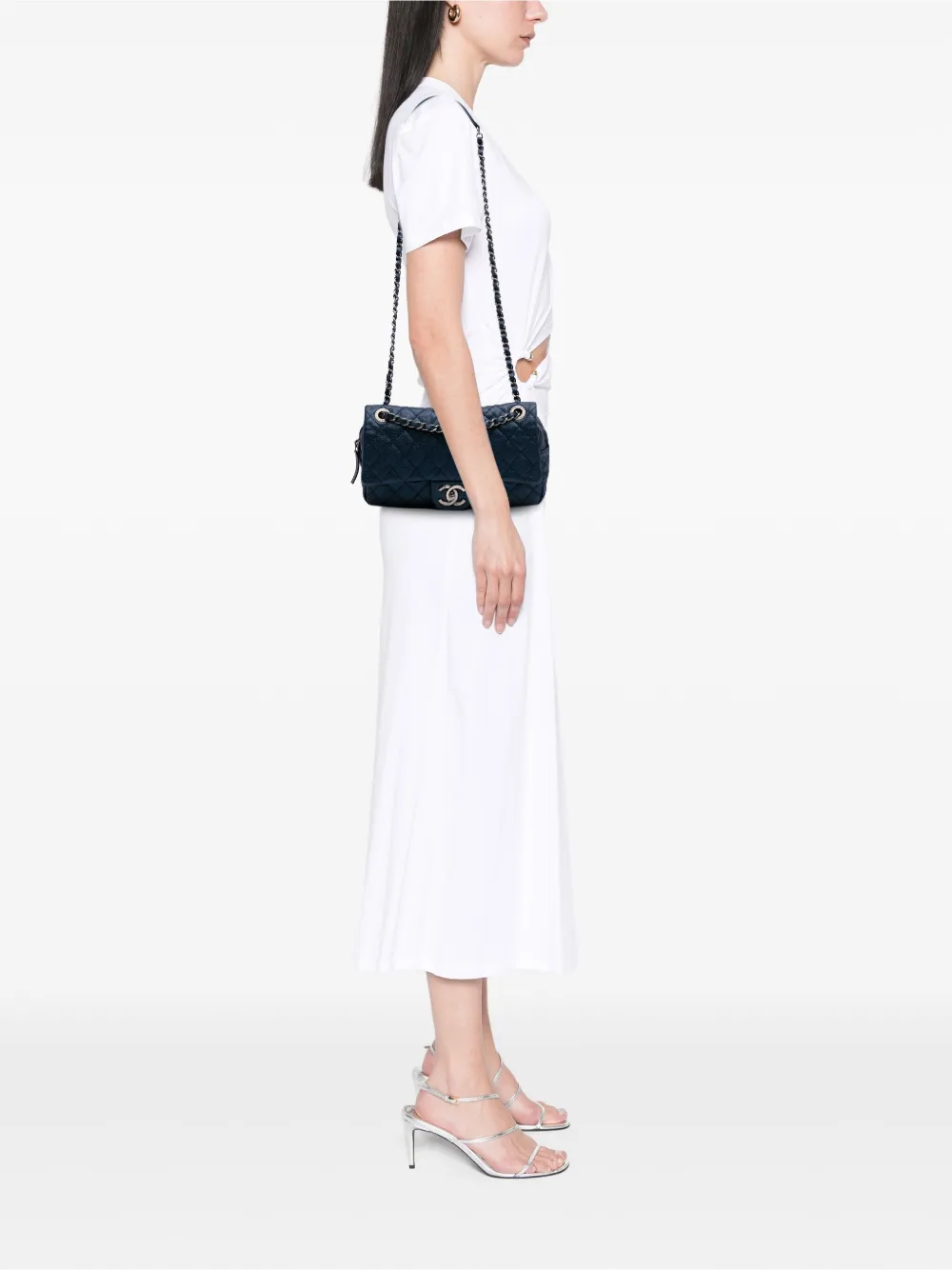 CHANEL Pre-Owned 2012 Medium Quilted Iridescent Caviar Easy Flap shoulder bag | Pre-Owned | Image 2