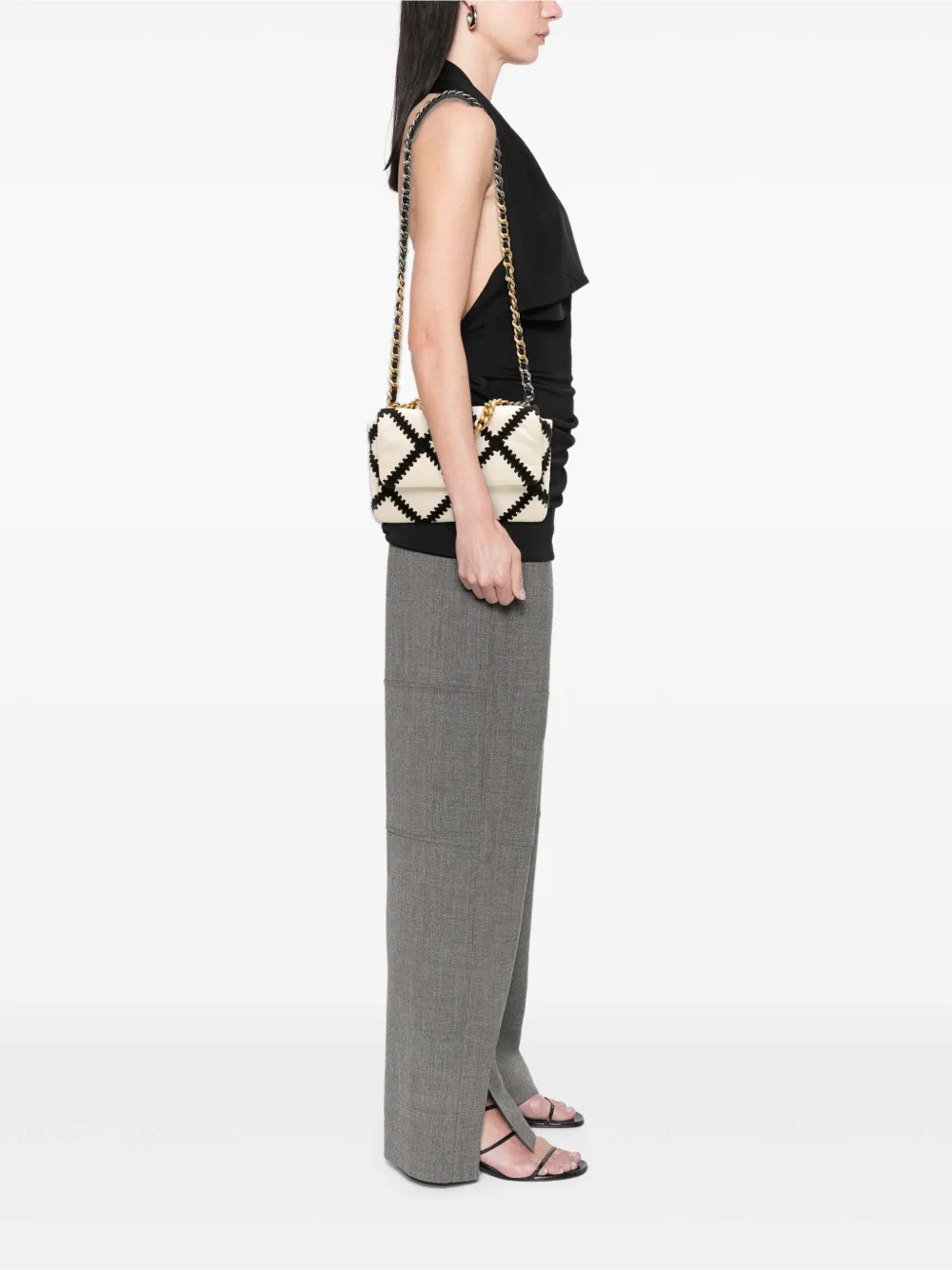 CHANEL Pre-Owned 2020 Medium Crochet Calfskin 19 Flap satchel | Pre-Owned | Image 2