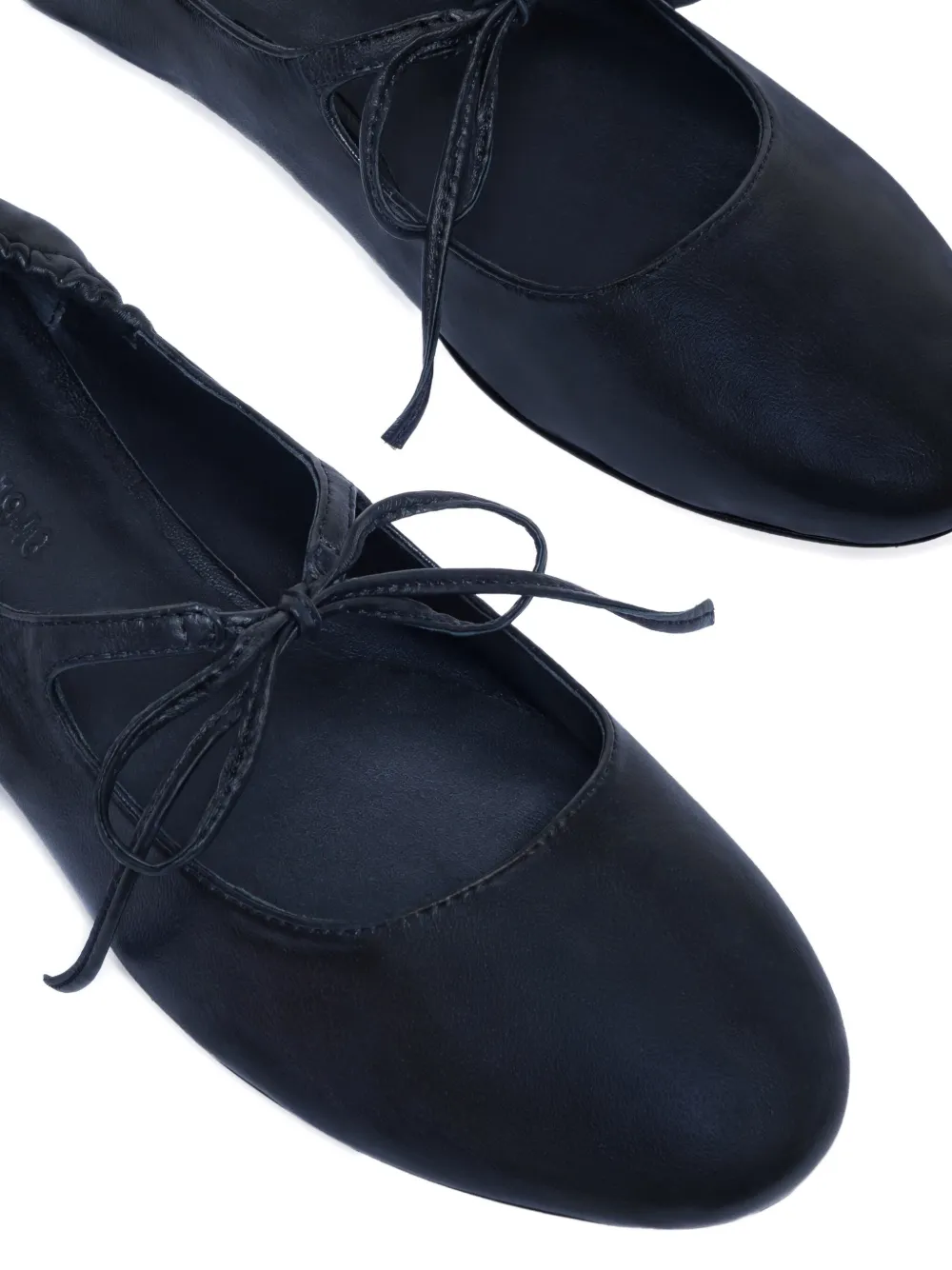 Bernardo 1946 Elasticated Tie-fastening Ballet Flats In Black