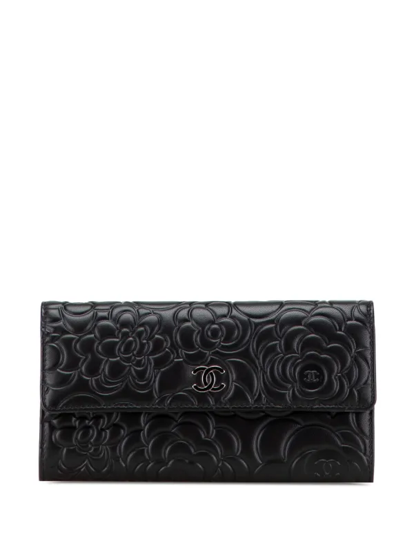 CHANEL Pre-Owned 2015-2016 CC Lambskin Embossed Camellia Flap  