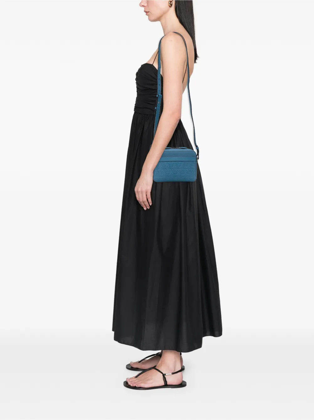 Ferragamo Pre-Owned 2000-2025 Embossed Leather Gancini crossbody bag | Pre-Owned | Image 2