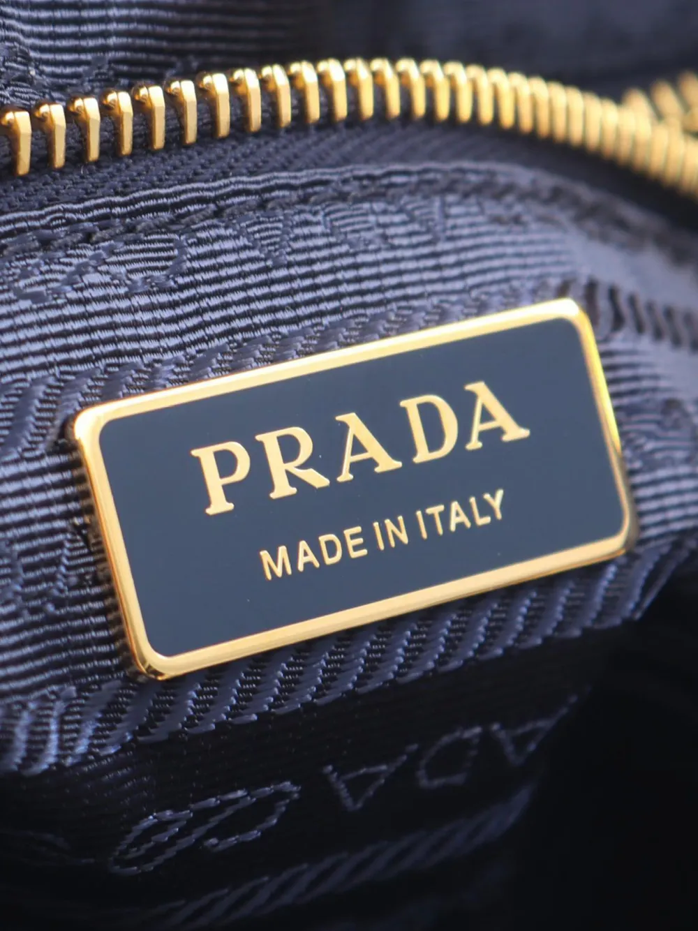 Pre-owned Prada 2013-2025 Small Re Nylon Mariner Bucket Bag In Blue