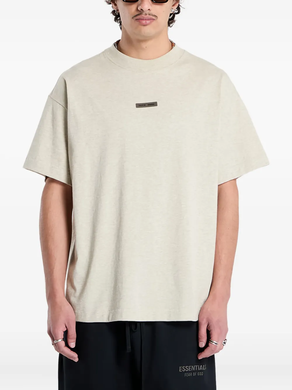 FEAR OF GOD ESSENTIALS logo-plaque T-shirt | Grey | Image 1