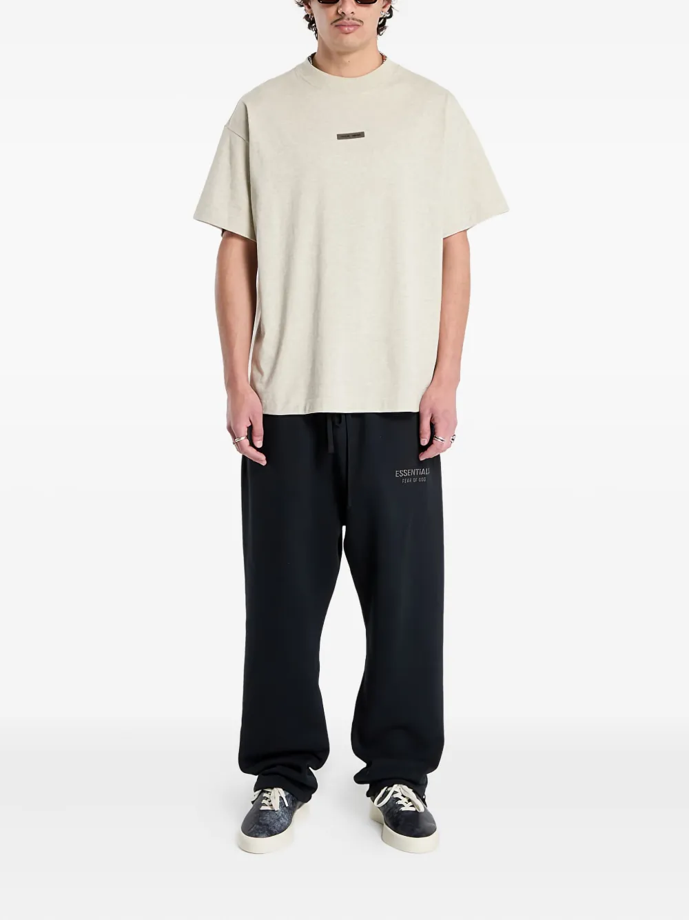FEAR OF GOD ESSENTIALS T-shirt met logoplakkaat - Grijs