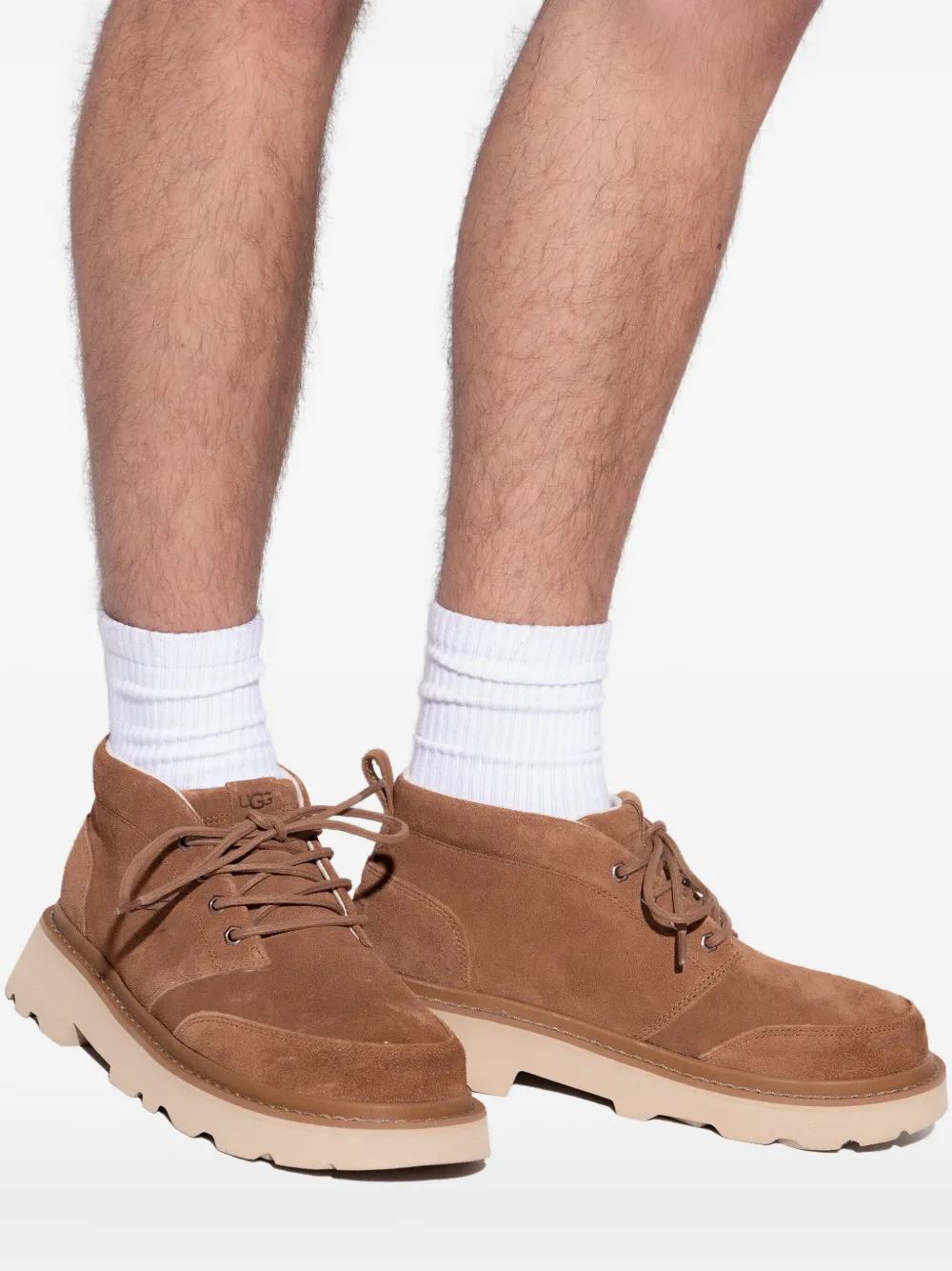 UGG Chukka Lug suède desert boots met veters Bruin