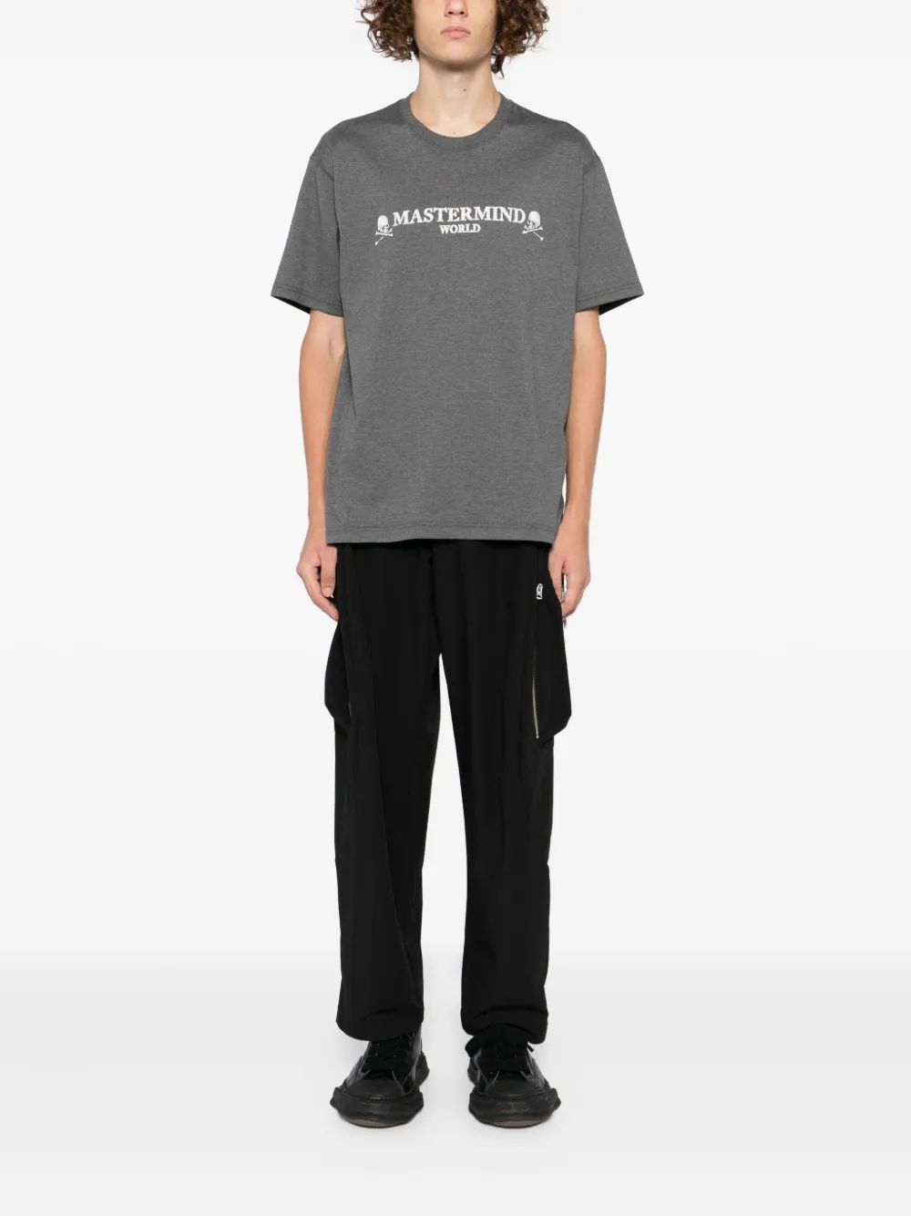 Mastermind World T-shirt met geborduurd logo - Grijs