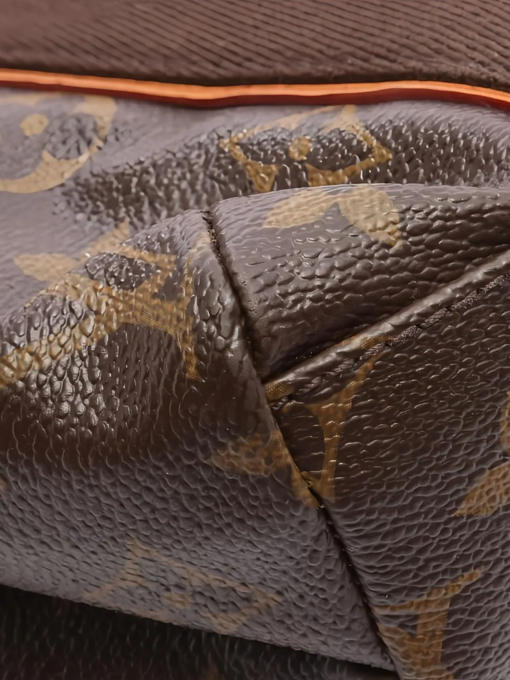 Beaubourg Tote Bag