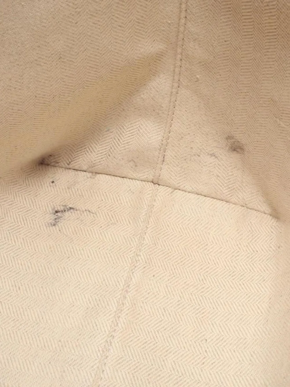 Pre-owned Loewe Anagram-embossed Tote Bag In Red