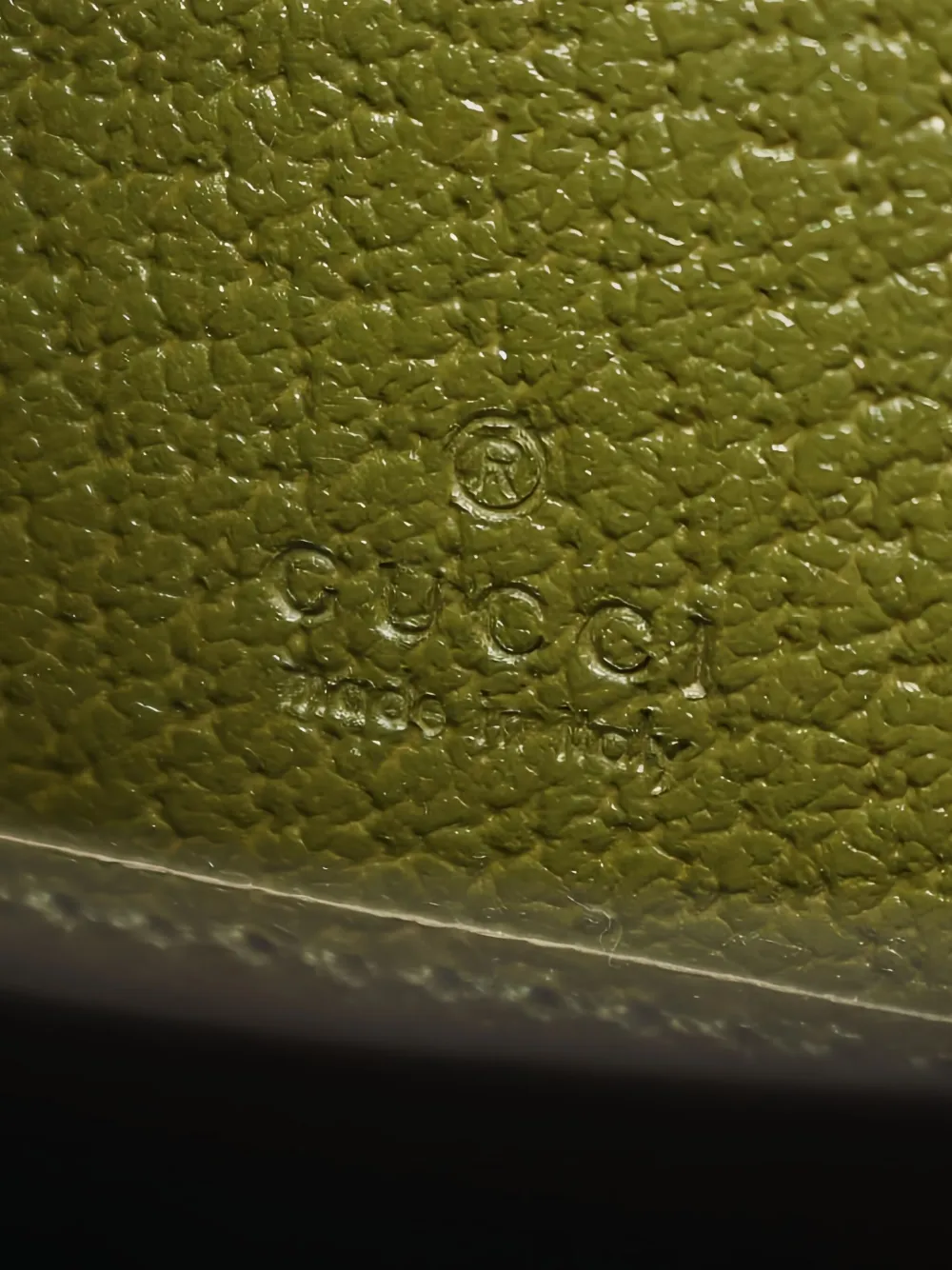 Pre-owned Gucci Gg-pattern Zip-around Wallet In Green