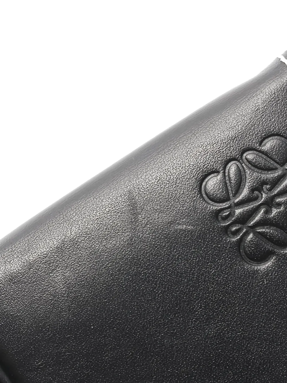 Pre-owned Loewe 2000's Leather Purse In Black