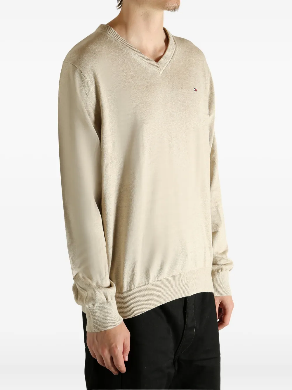 Tommy Hilfiger V-neck Logo Sweater In Neutral