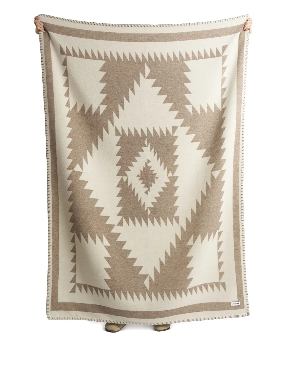 Lagomoro Geco Nut Geometric-pattern Blanket (200cm X 140cm) In Brown