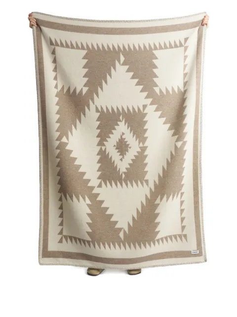 Lagomoro Geco Nut geometric-pattern blanket (200cm x 140cm)