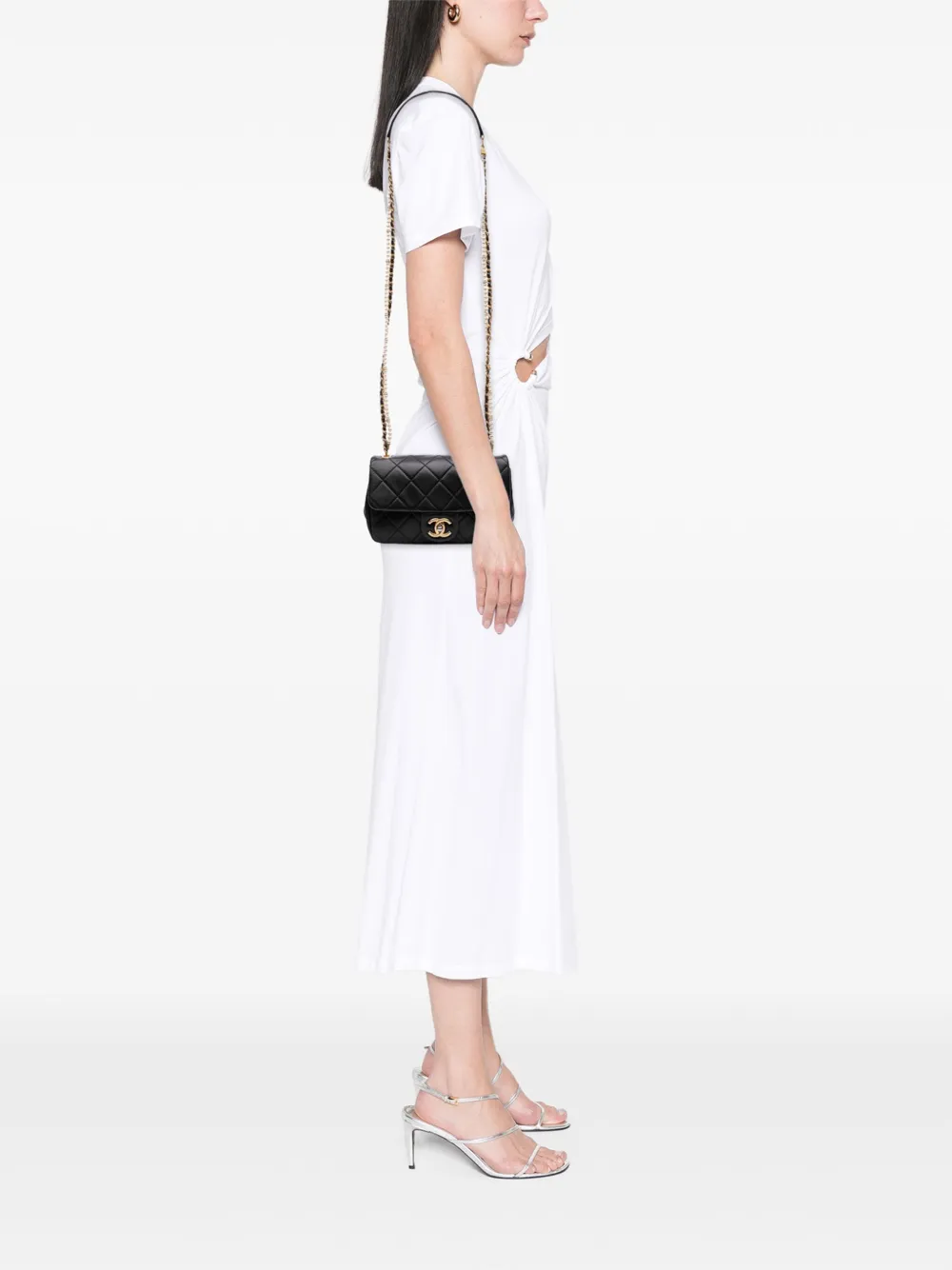 CHANEL Pre-Owned 2020 Mini Quilted Calfskin Crystal Pearls Chain Flap crossbody bag | Pre-Owned | Image 2