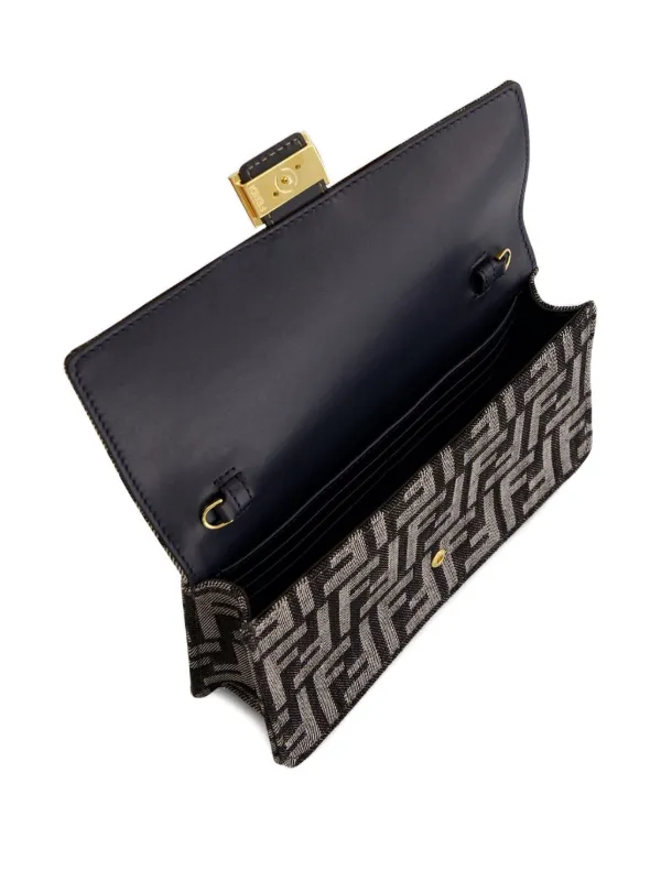 FENDI バゲット チェーンウォレット | ブラック | FARFETCH JP