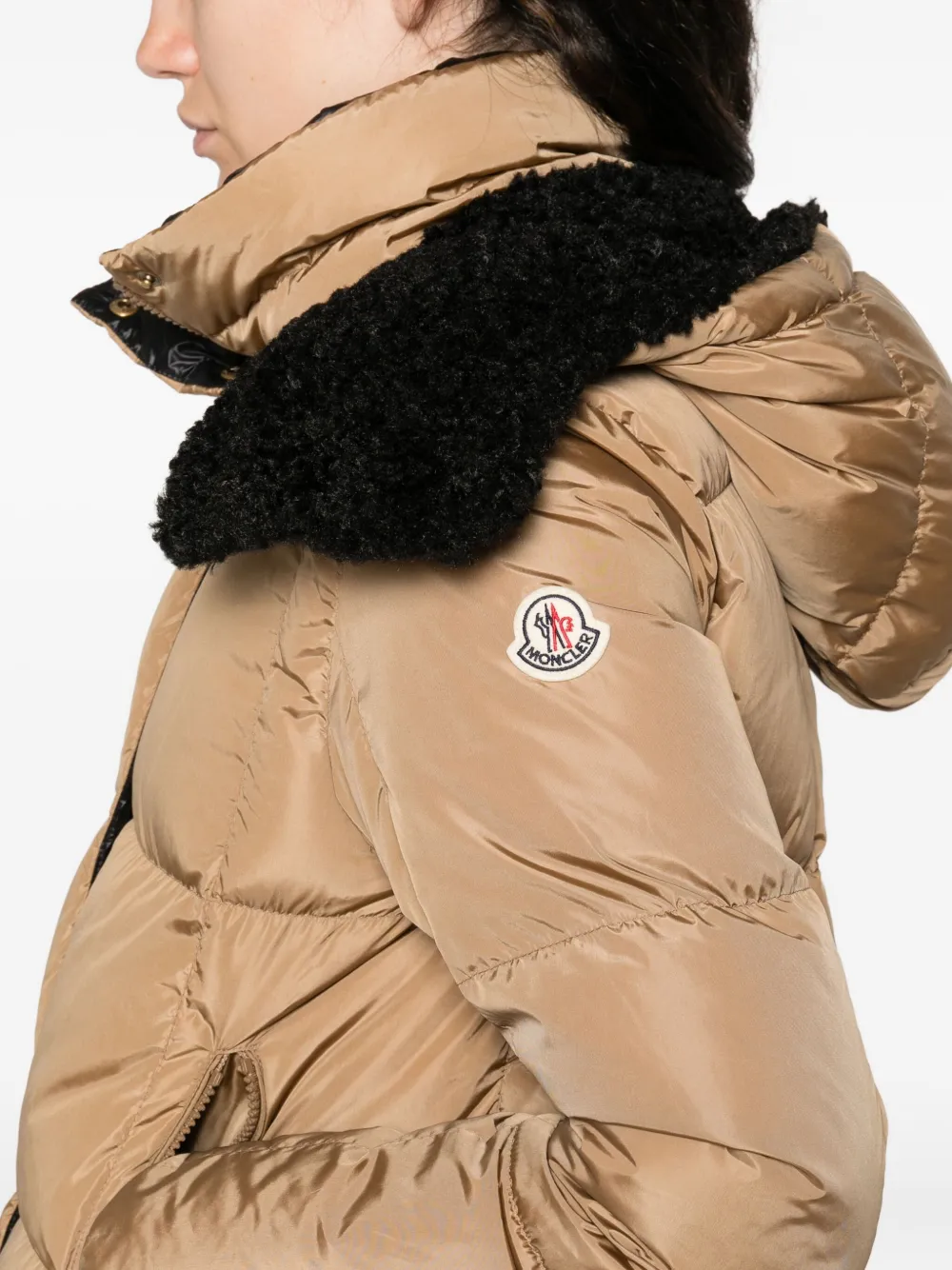 Moncler Jas met kraag van imitatiebont en rits Beige