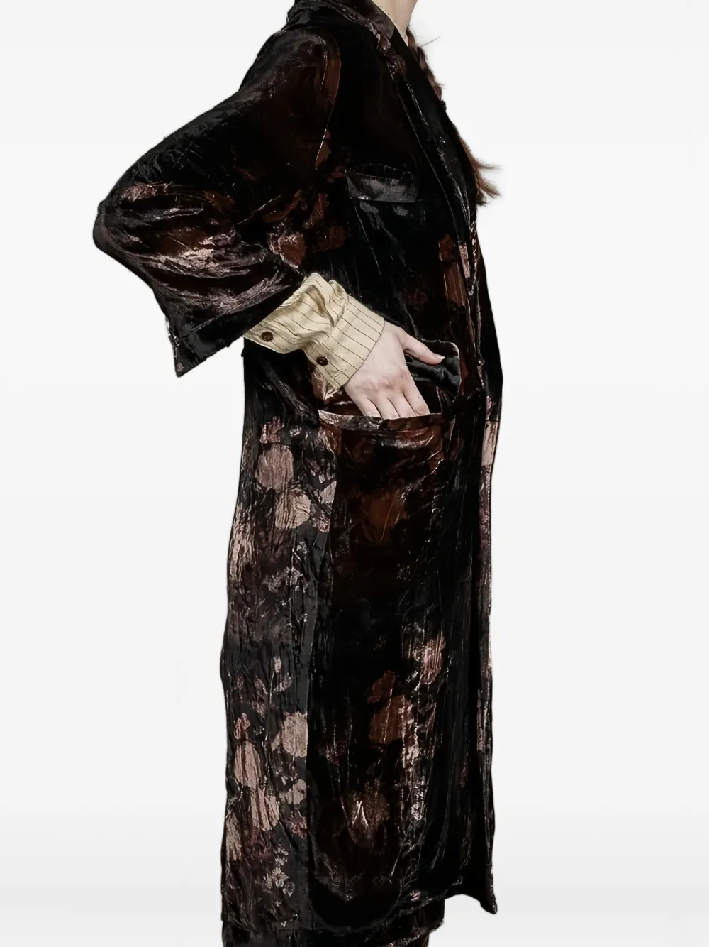 Aleksandr Manamïs Double-breasted Velvet Coat In Black