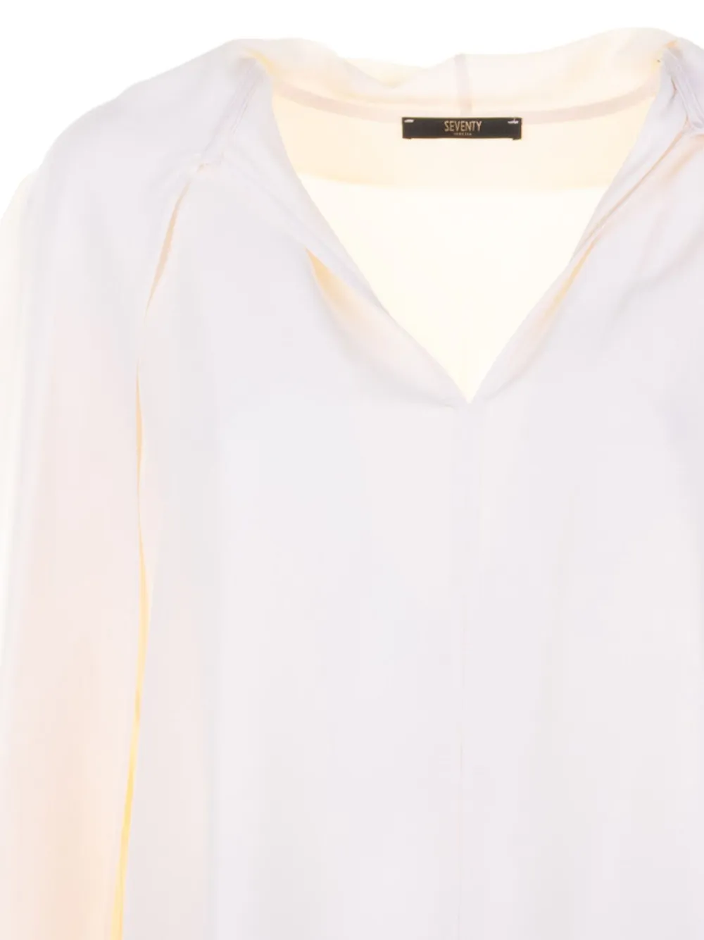 Seventy Top met split in de mouwen en V-hals - Wit