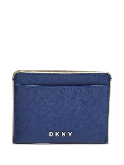 DKNY tarjetero con letras del logo