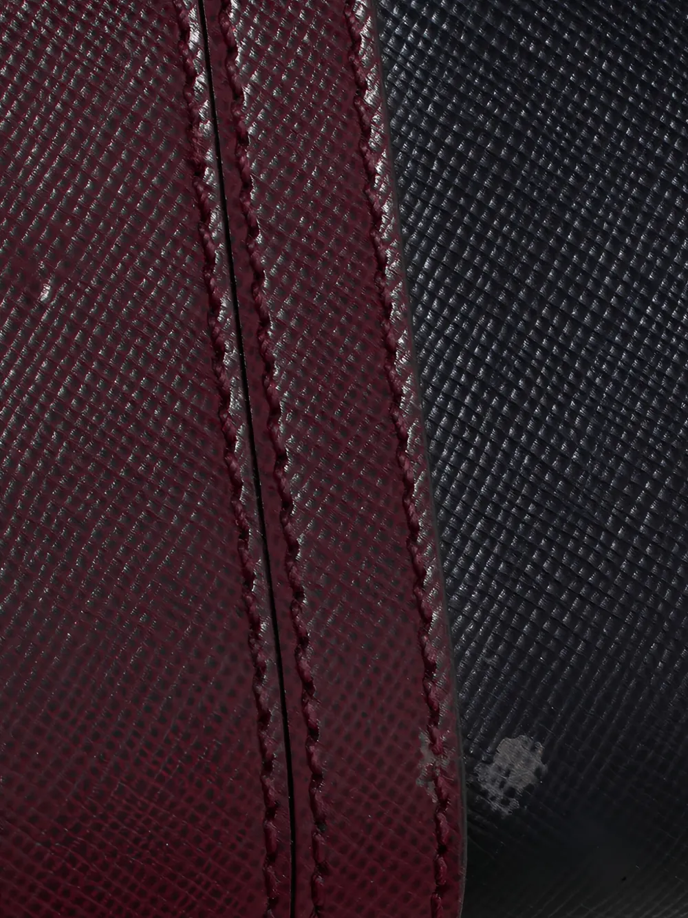 Pre-owned Tory Burch Ssaffiano Leather Zip-around Wallet In Black