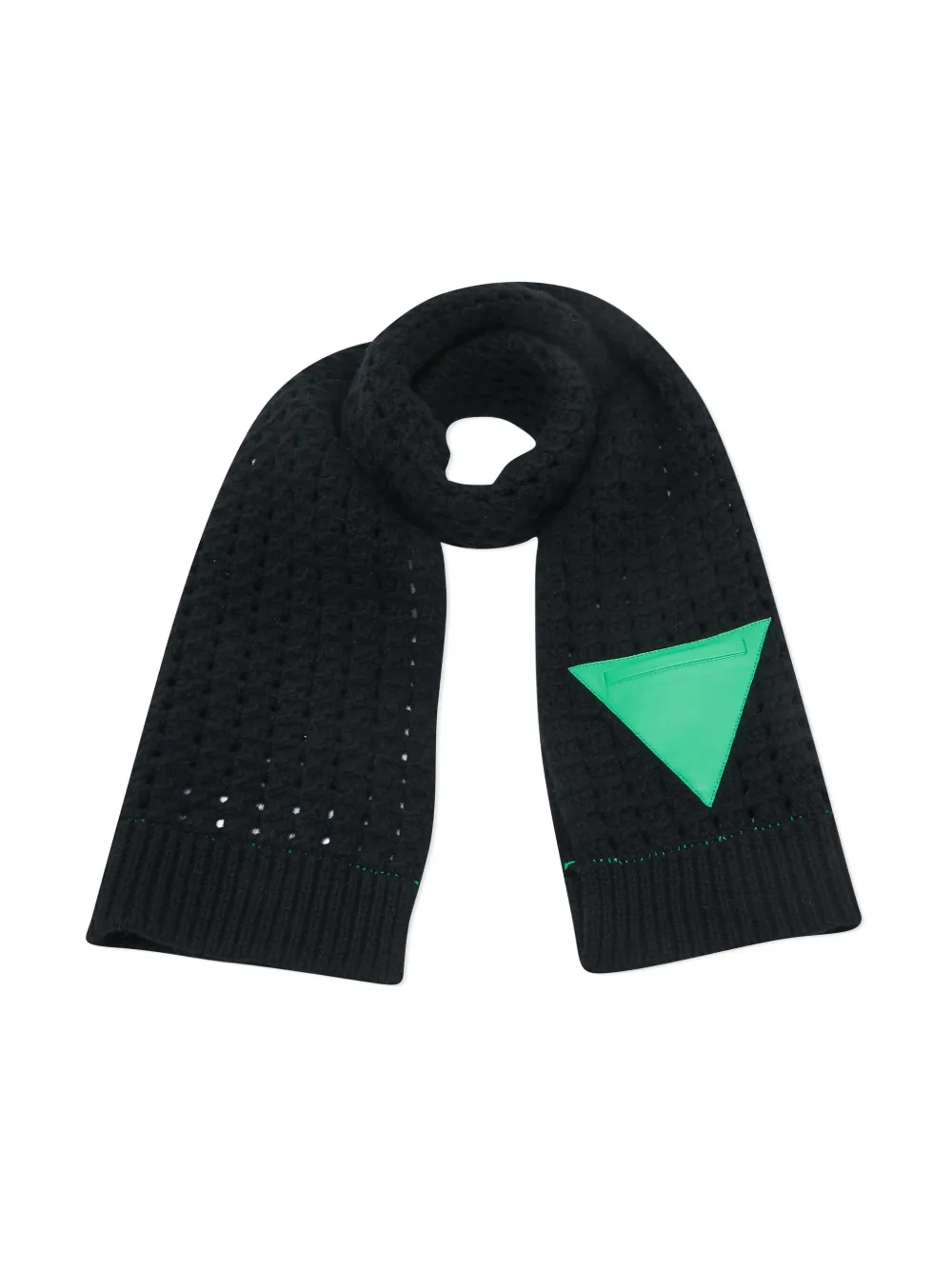 Bottega Veneta Pre-Owned mascada de tejido flojo con aplique triangular | Image 2