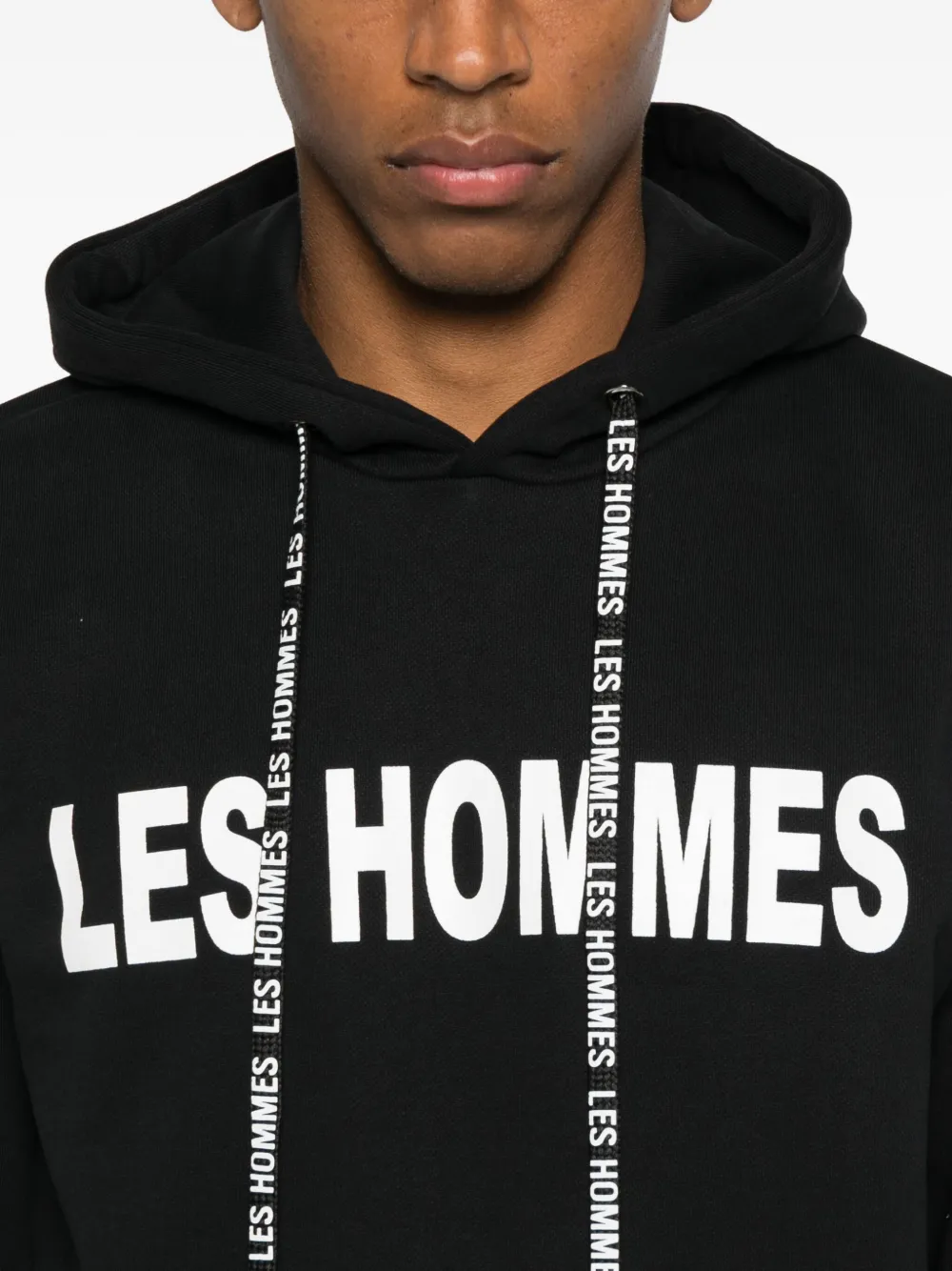 Les Hommes Urban Logo-detail Hoodie In Black
