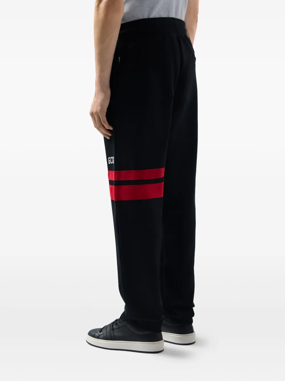 Gcds Logo-print Stripe-detail Pants In Black