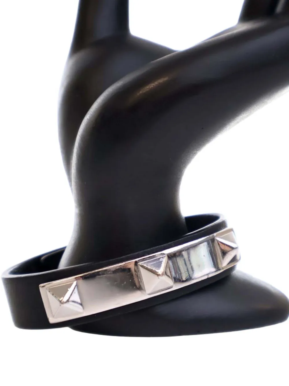 Valentino Garavani Pre-Owned 2010-2025 Leather Rockstud Bracelet costume bracelet | Image 2