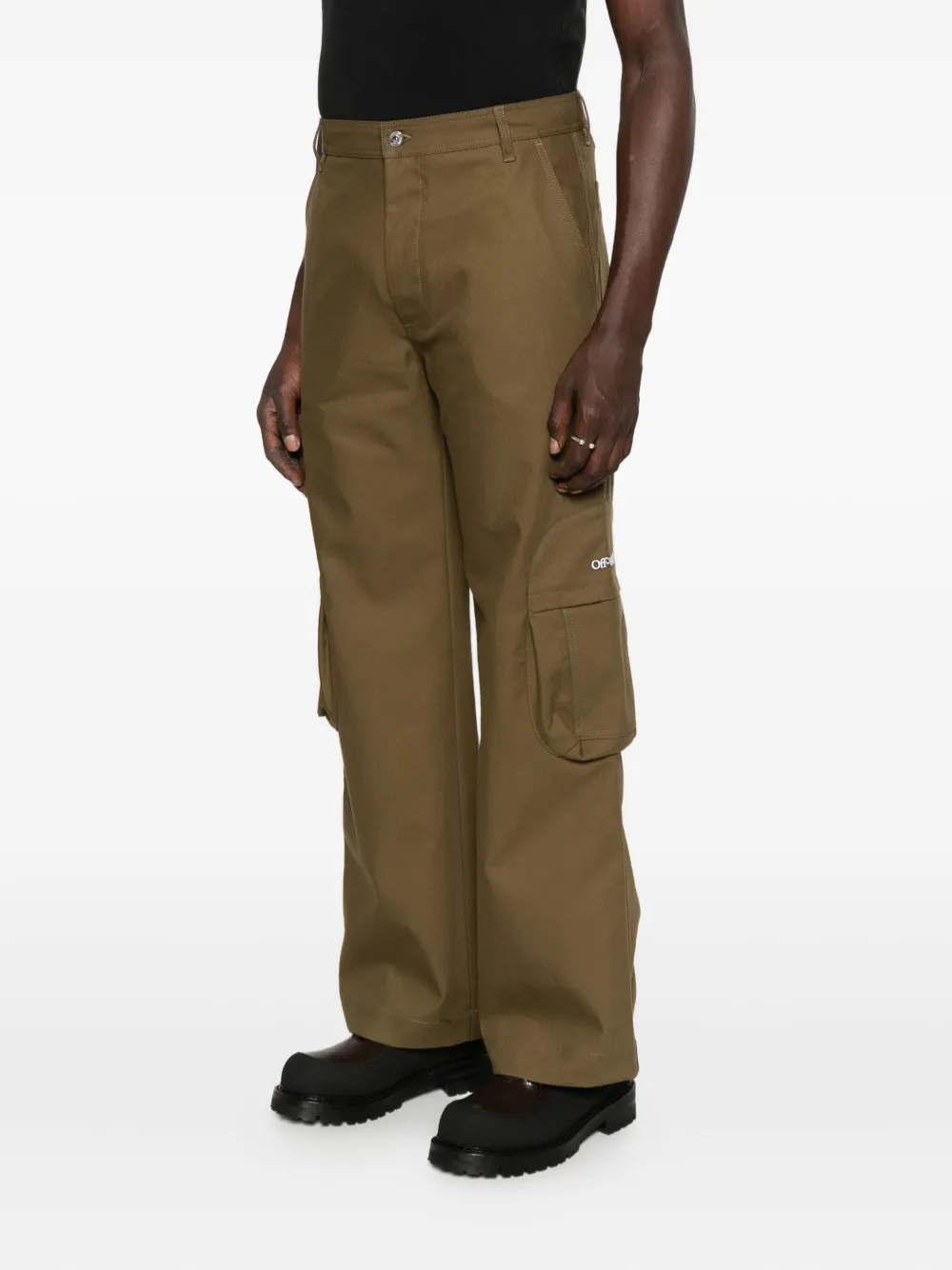 Off-White Broek met cargo zak Bruin