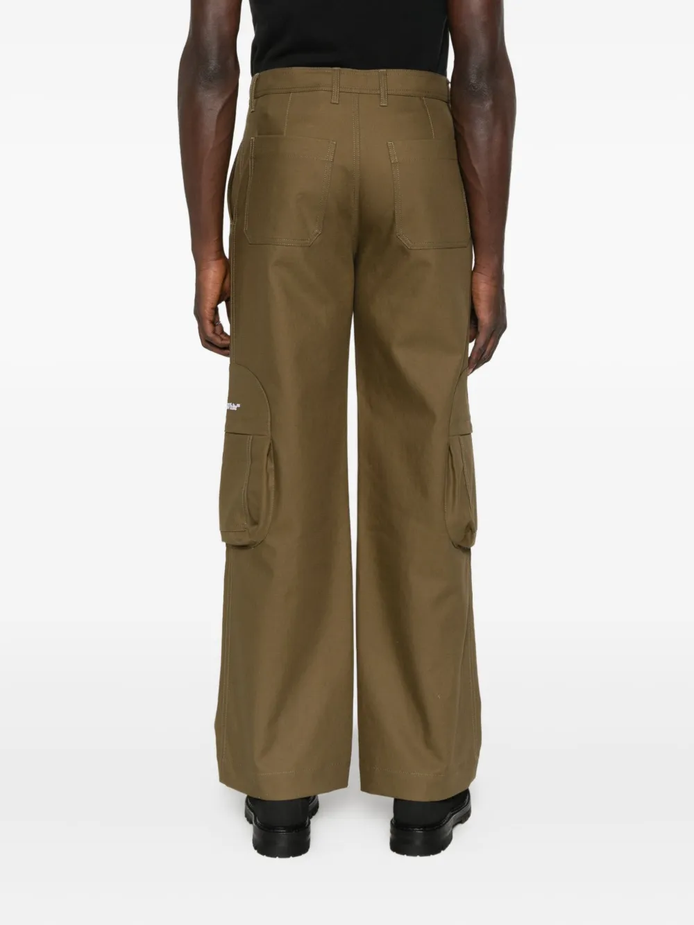 Off-White Broek met cargo zak Bruin