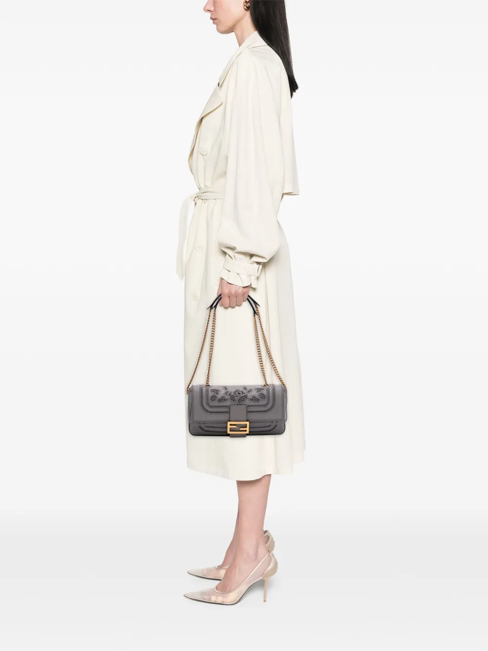 Fendi Pre-Owned 2000-2010 Embroidered Lace Leather Baguette Chain shoulder bag | Pre-Owned | Image 2