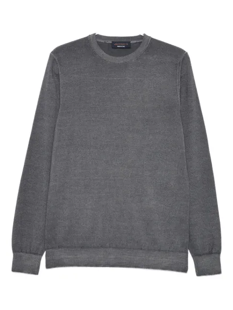 Jeordie's crew-neck sweatshirt