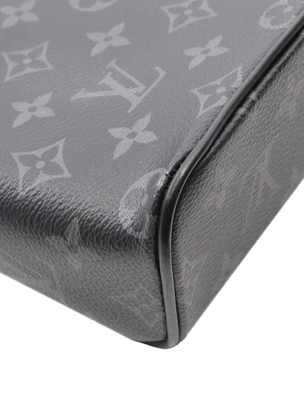 Louis Vuitton Pre-Owned 2018 Monogram Eclipse District PM crossbody bag | Pre-Owned | Image 2