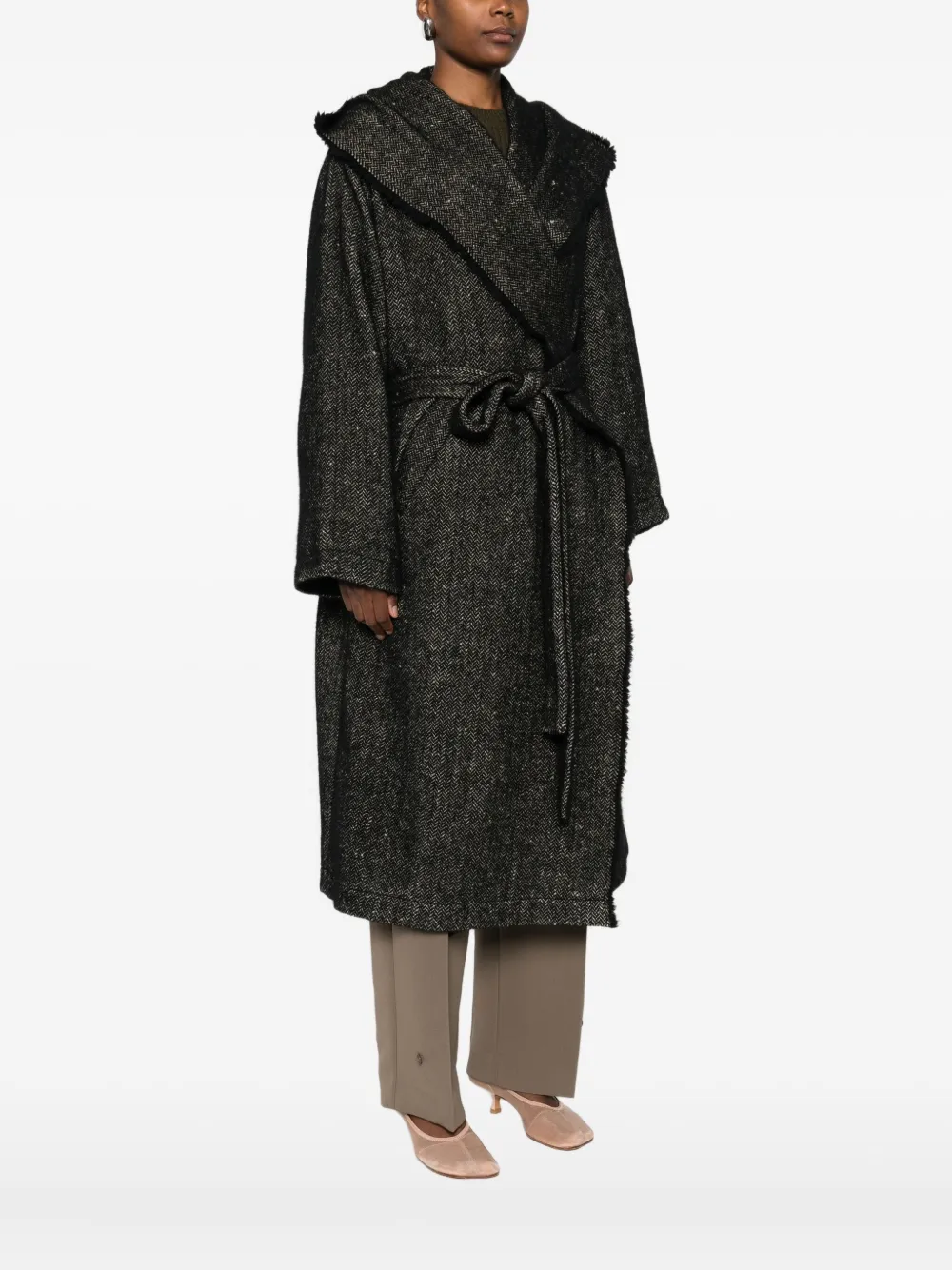 Uma Wang Fringed-trim Belted Coat In Black