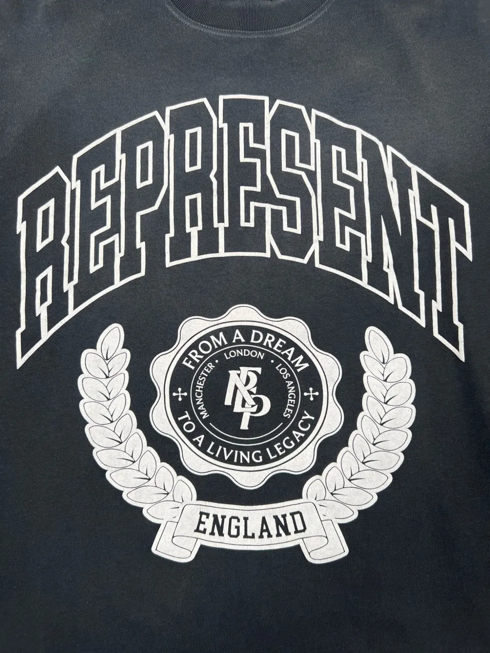 Represent Legacy Crest Long-sleeve T-shirt In Black