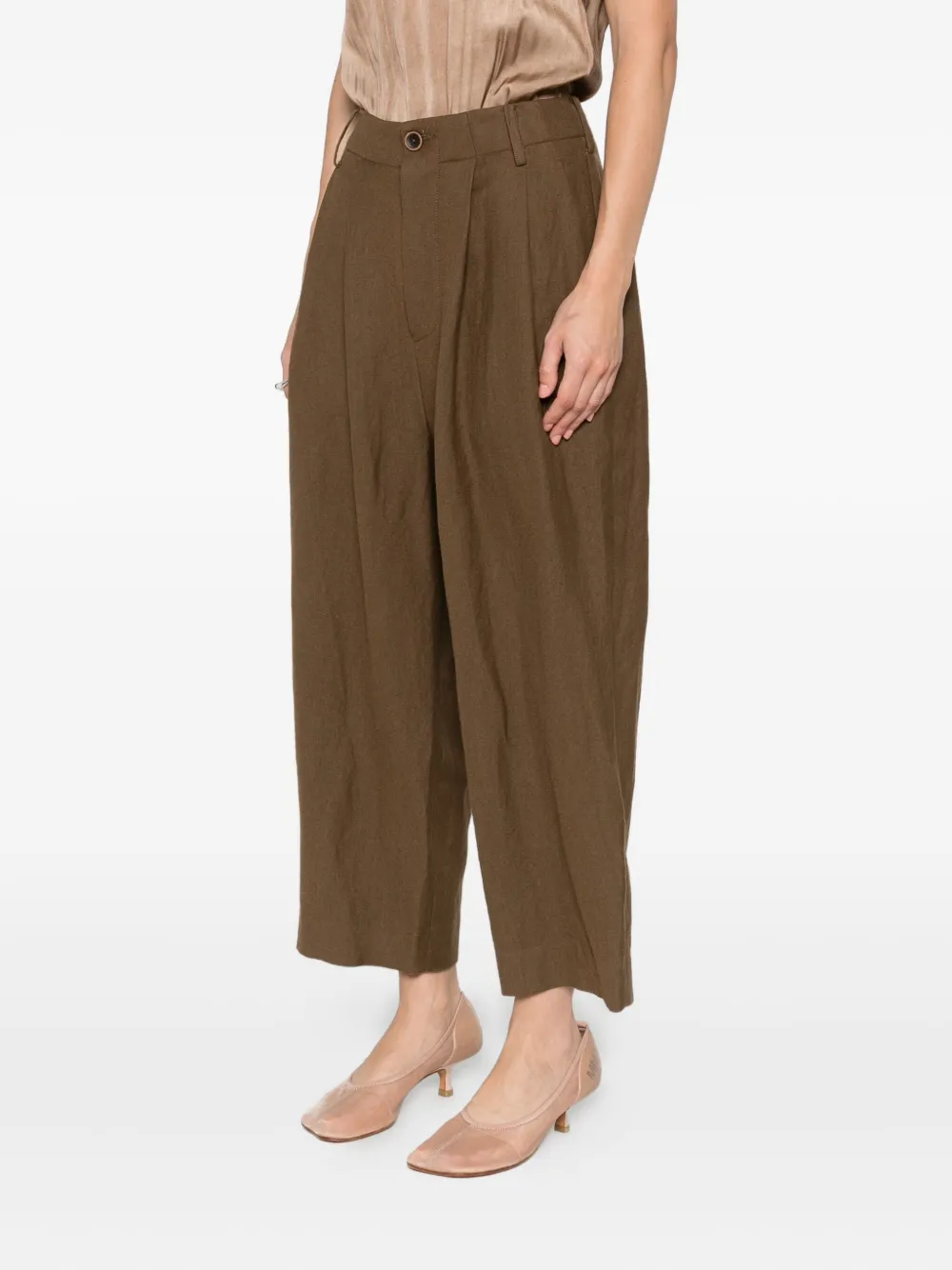 Uma Wang Pleated Cropped Trousers In Brown