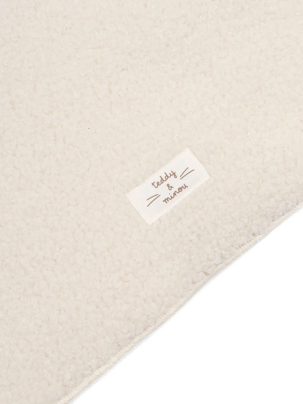Teddy & Minou Teddy Fleece Blanket In Neutral